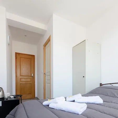 Liberal Gazi Apartment Athens Exterior photo