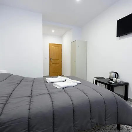 Liberal Gazi Apartment Athens Exterior photo