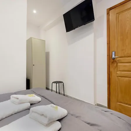 Liberal Gazi Apartment Athens Exterior photo