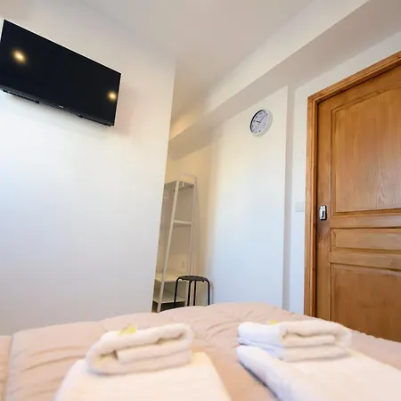 Liberal Gazi Apartment Athens Exterior photo