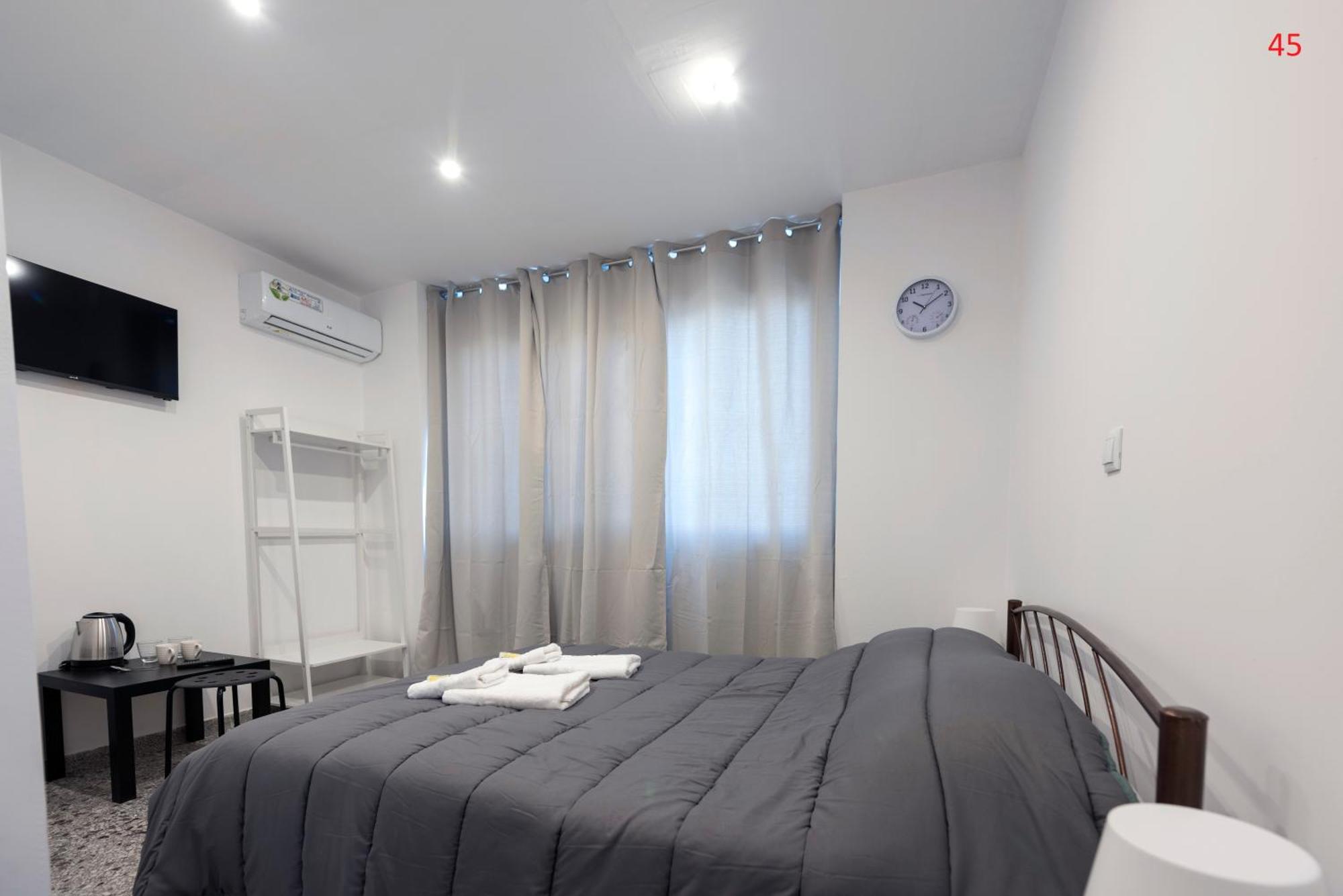 Liberal Gazi Apartment *