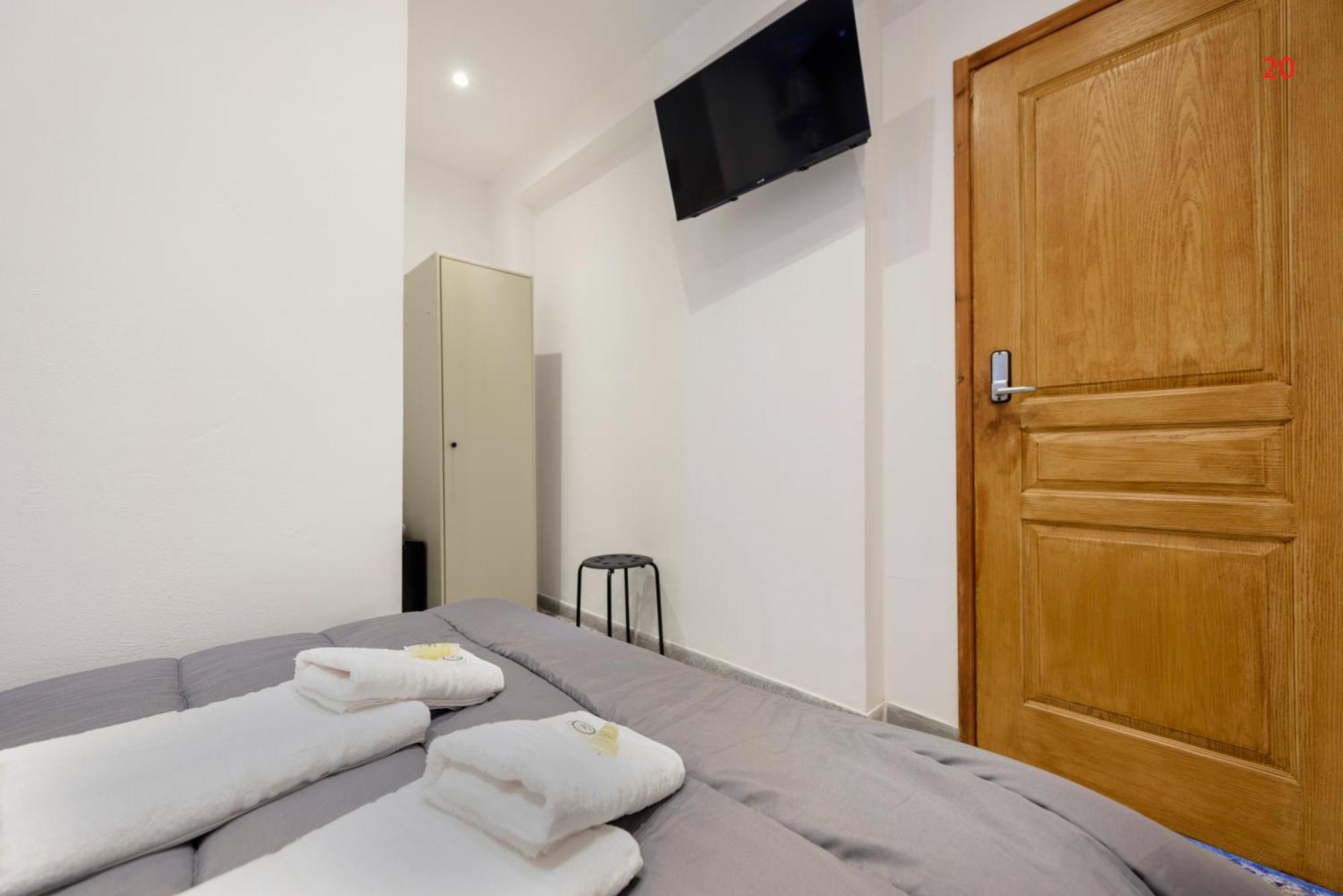 Liberal Gazi Apartment Athens
